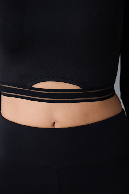 Siyah Tül Detaylı Uzun Kollu Üst - 3