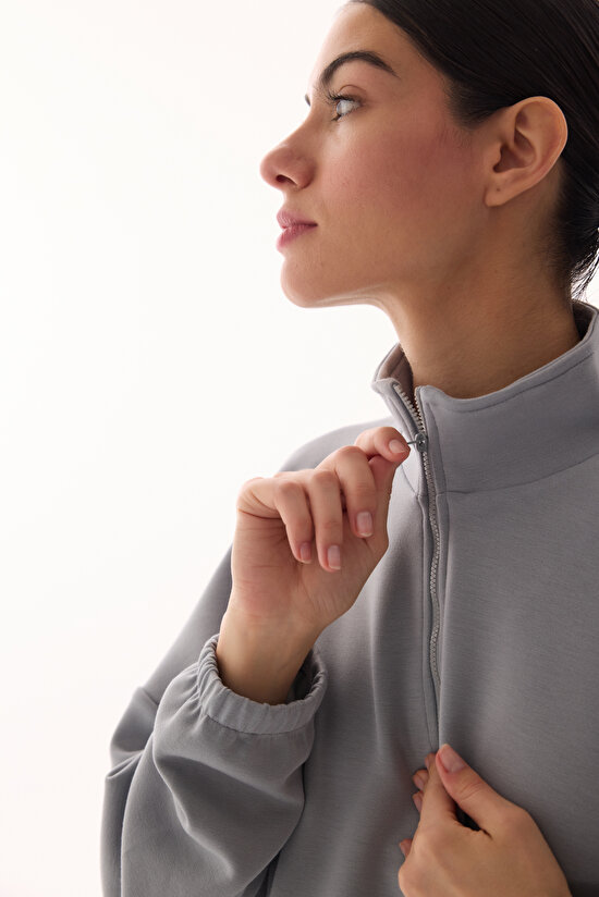 Gray Silky Feel Crop Sweatshirt - 3