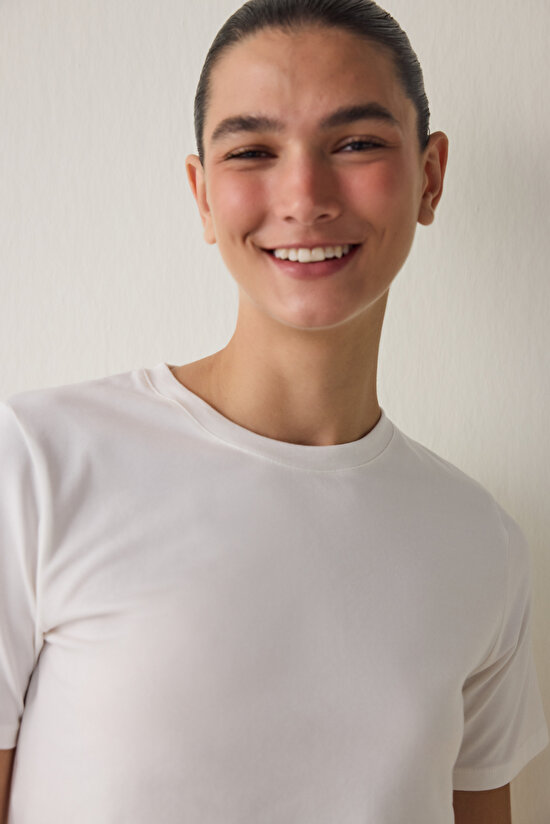 Off White Basic Crew Neck T-Shirt - 3