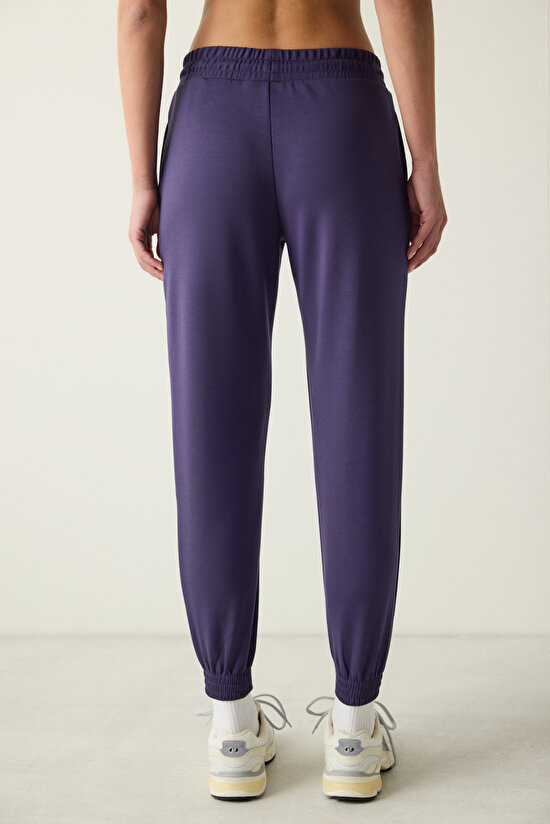 Silky Feel Active Jogger - 4