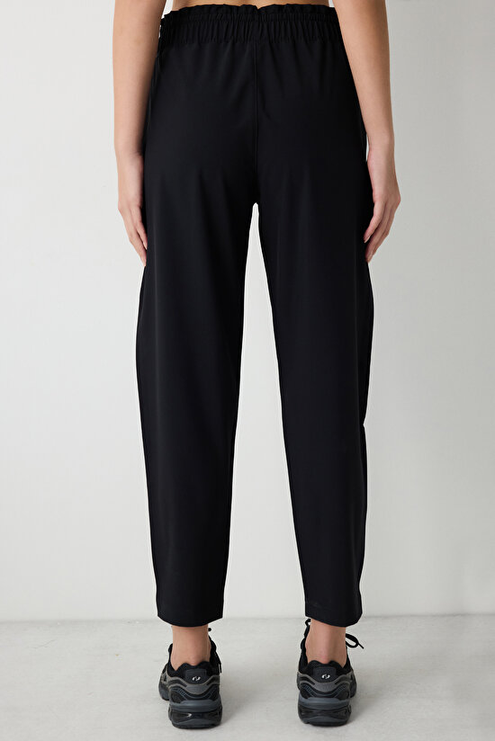 Active Light Black Jogger - 3