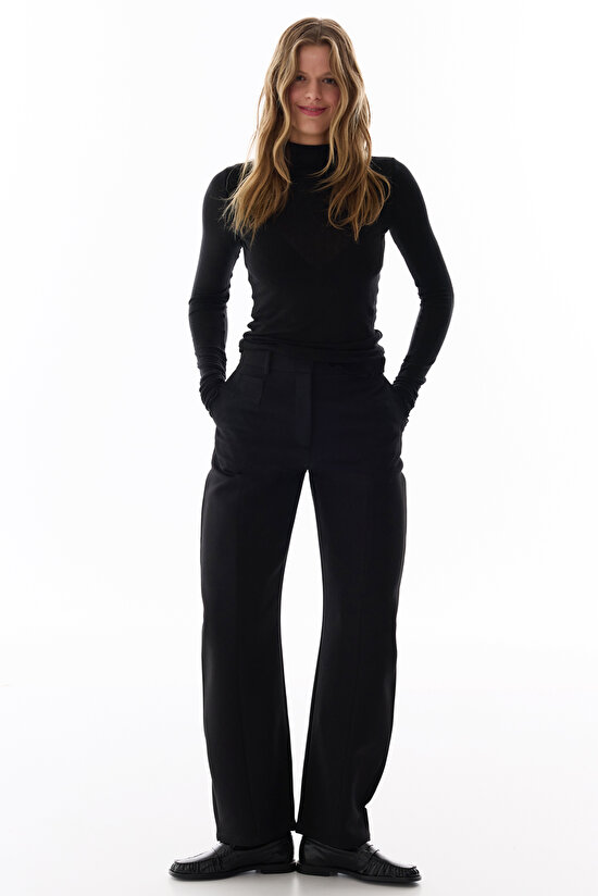 Black Mock Neck Cashmere Top - 4