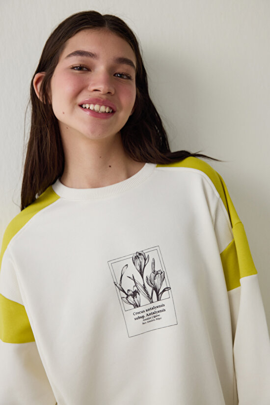 Light Beige Antalya Crocus Crew Neck Floral Printed Sweatshirt - Inspired by Flora - 5
