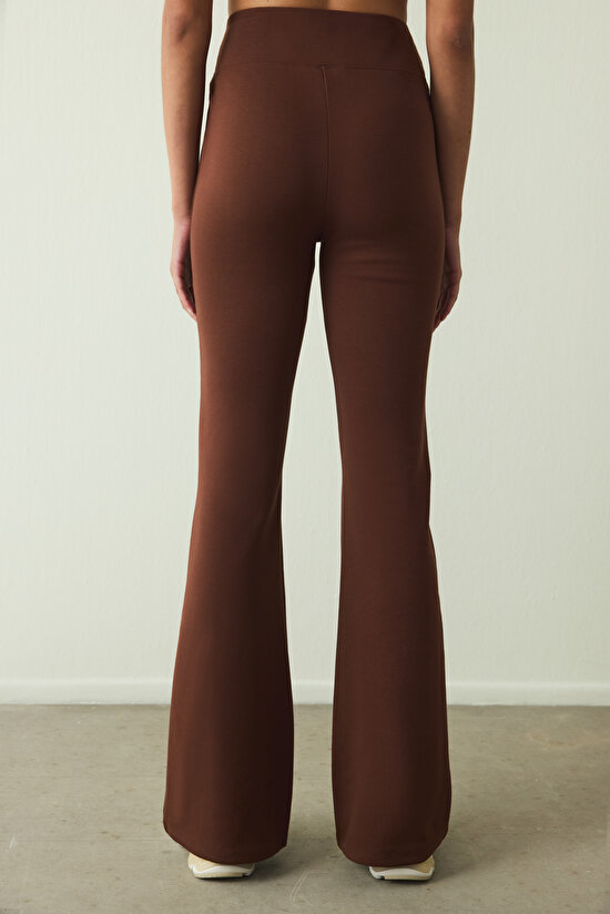 Cappuccino Easy High Waist Slim Fit Bell Bottom Trousers Cappuccino Easy High Waist Slim Fit Bell Bottom Trousers - 3