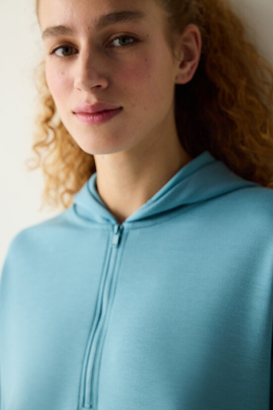 Turkuaz Mavi Yarım Fermuarlı Kapüşonlu Silky Touch Sweatshirt - 3