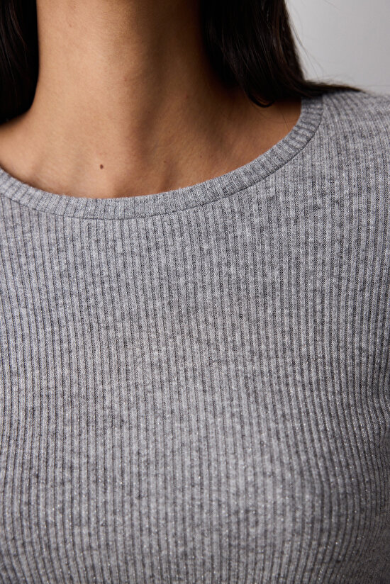 Açık Gri Simli Uzun Kollu Üst - 4