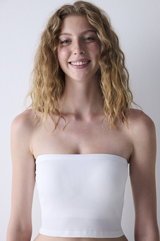 Beyaz CUPsecret Kendinden Pedli Straplez Crop Top - 3