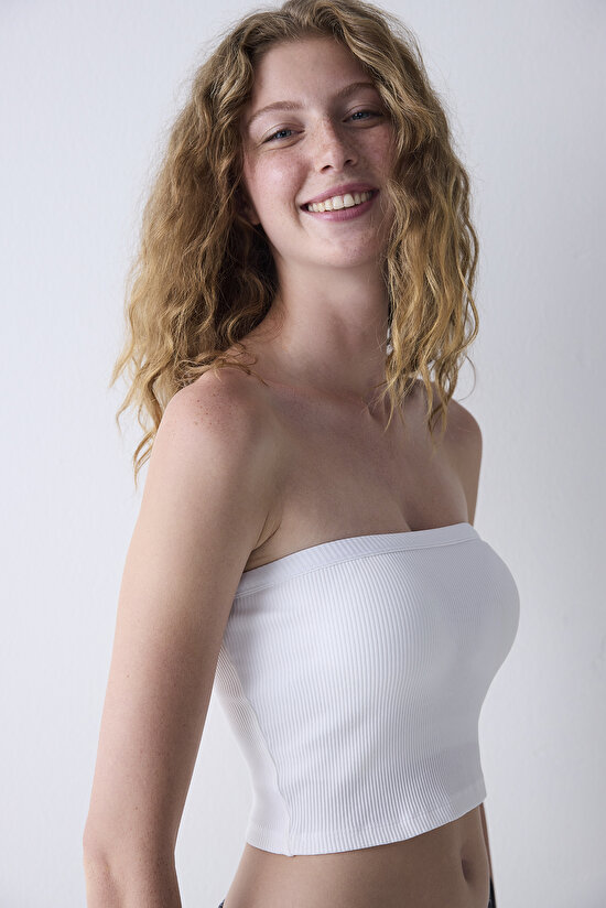 Beyaz CUPsecret Kendinden Pedli Straplez Crop Top - 4