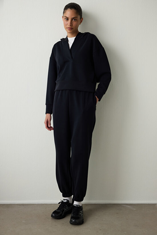 Siyah Kapüşonlu Modal Crop Sweatshirt - 3