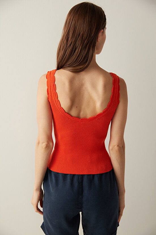 Edge Detailed Tricot Top - 4