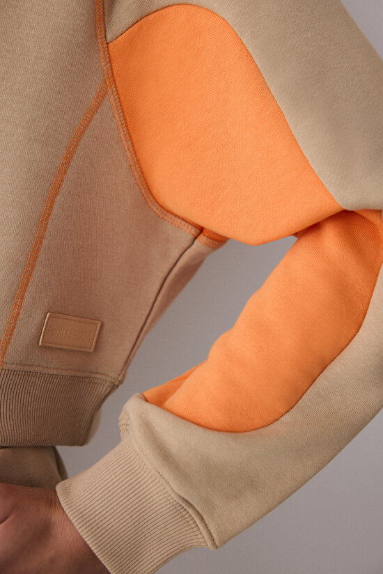 Bej Kol Detaylı Mirella Sweatshirt - Saude Koleksiyonu  Bej Kol Detaylı Mirella Sweatshirt - Saude Koleksiyonu  - 5