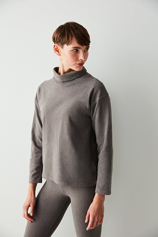 Gri Yumuşak Dokulu Basic Sweatshirt - 2