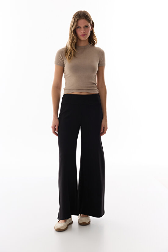 Siyah Yüksek Bel Cepli Geniş Paça Pantolon - 4