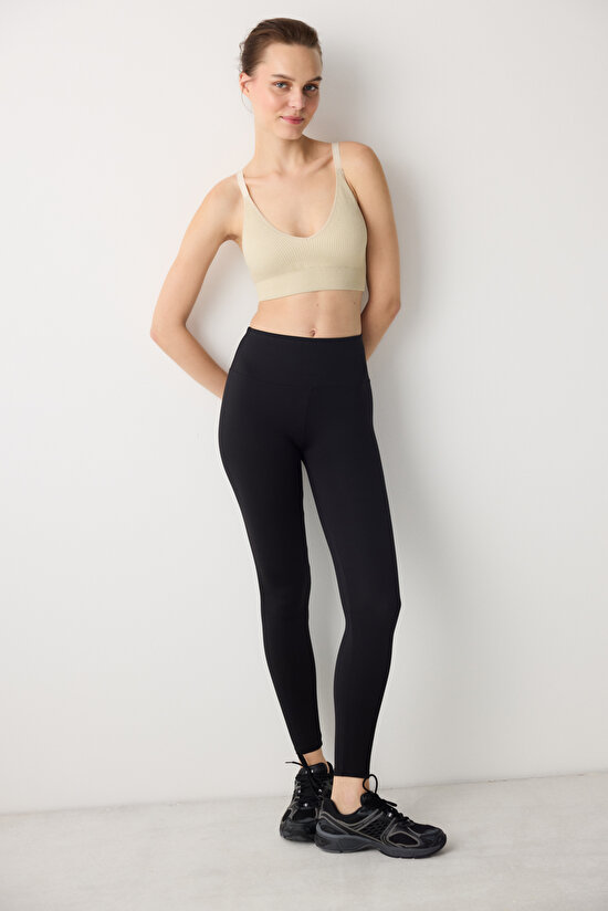 Seamless Shiny Beige Sports Bra - 3