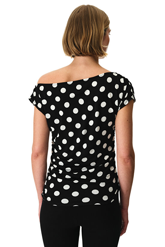 Puantiyeli Asimetrik Yaka Kısa Kollu Üst - 3