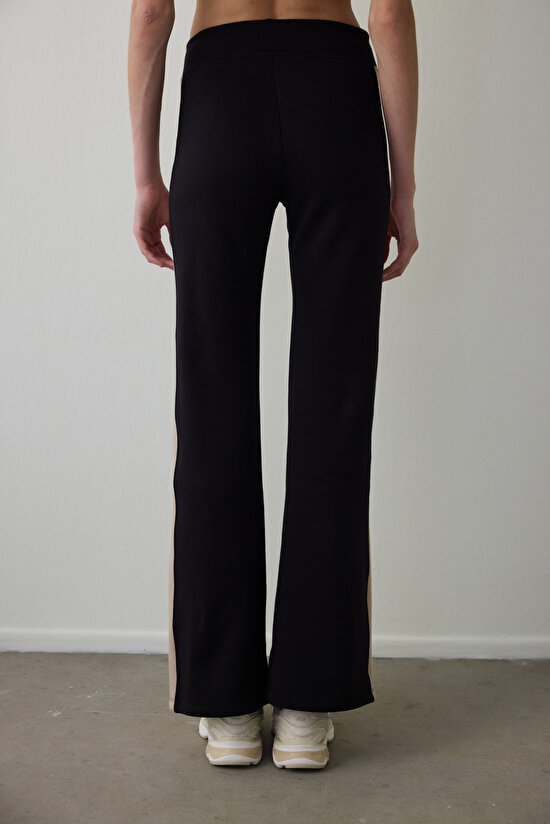 Siyah Termal Etkili Panel Detaylı Flare (İspanyol Paça) Pantolon - 2