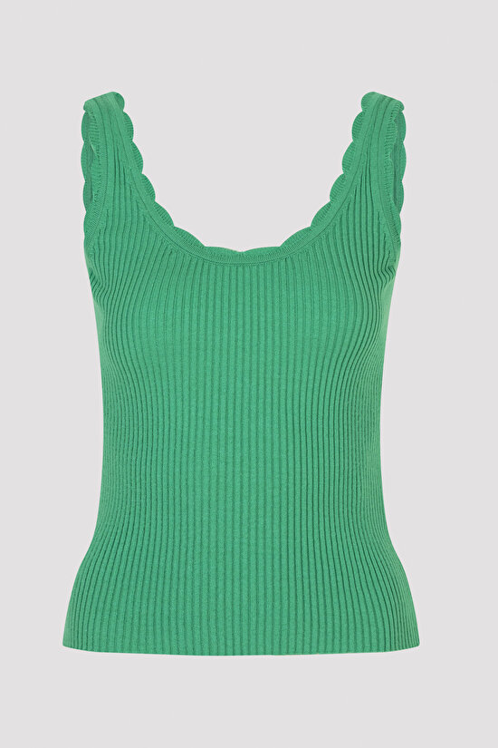 Edge Detailed Tricot Top - 8