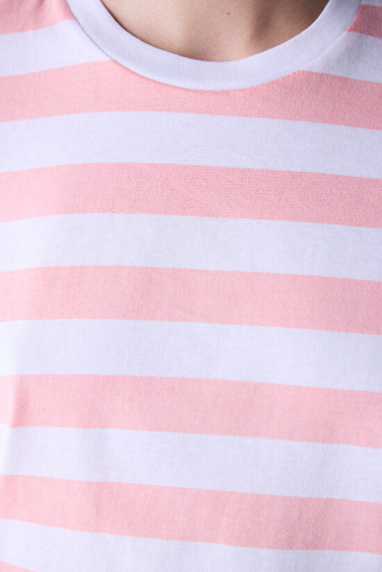 Kısa Kollu Pembe Çizgili Crop Tişört Kısa Kollu Pembe Çizgili Crop Tişört - 4