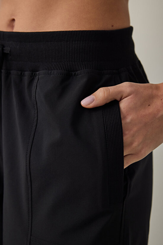 Black Oversize Normal Waist Laced Jogger Sweatpants Black Oversize Normal Waist Laced Jogger Sweatpants - 4