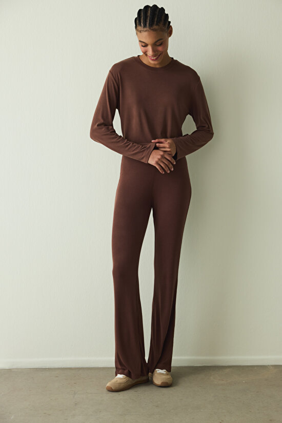 Cappuccino Ribbed Modal Loose Cut Crew Neck Crop Top - 4