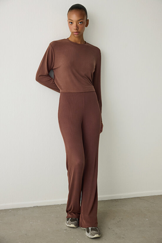 Cappuccino Ribbed Modal Loose Cut Crew Neck Crop Top - 7