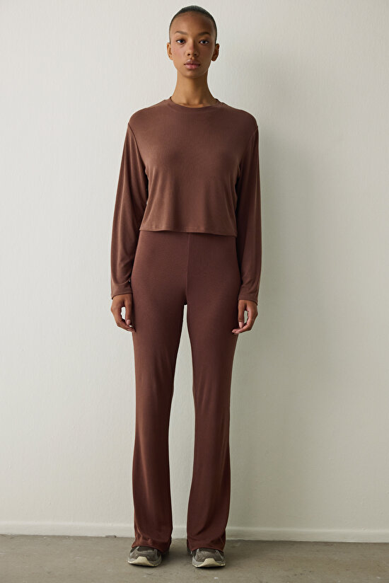 Cappuccino Ribbed Modal Loose Cut Crew Neck Crop Top - 8