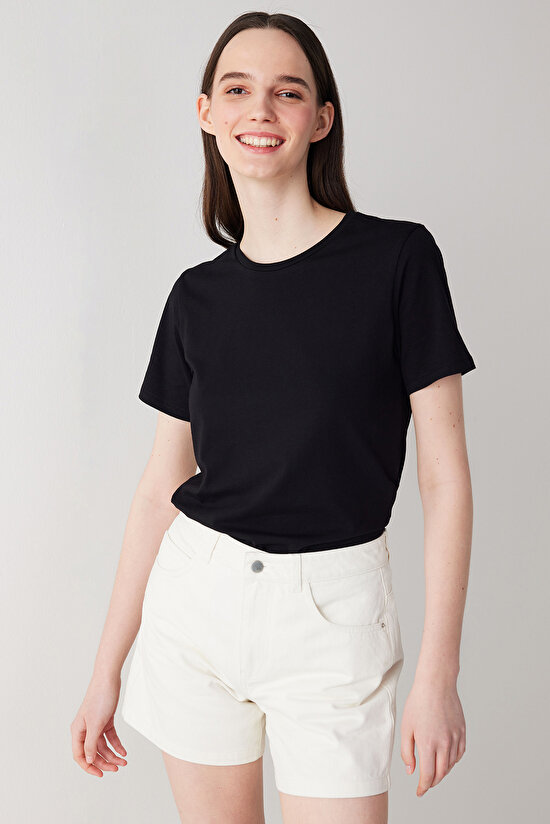 Basic Black Short Sleeved T-Shirt - 1