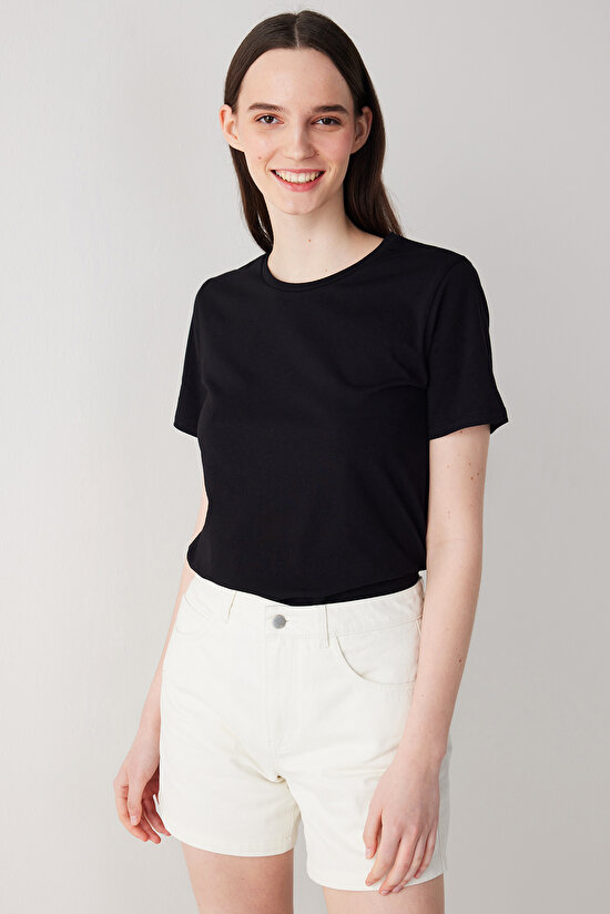 Basic Black Short Sleeved T-Shirt - 2