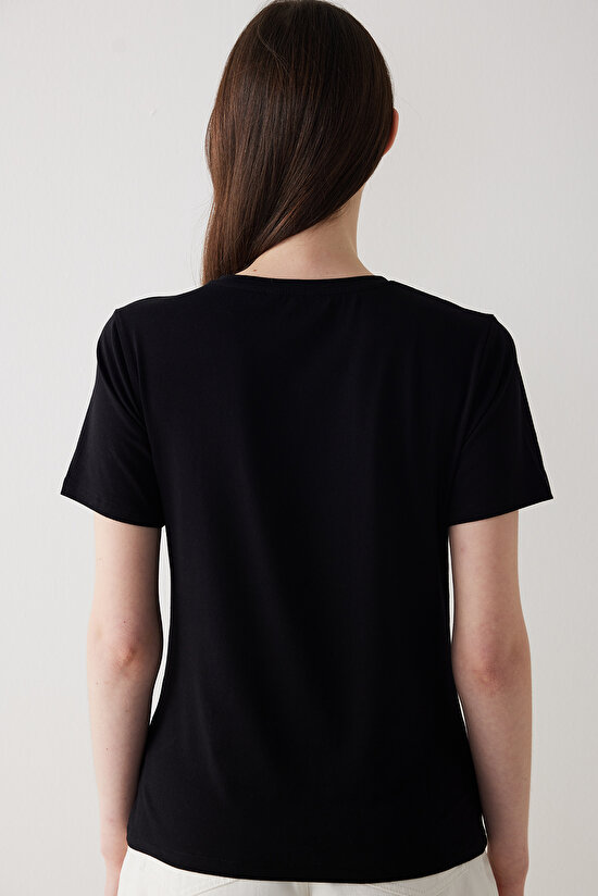 Basic Black Short Sleeved T-Shirt - 4