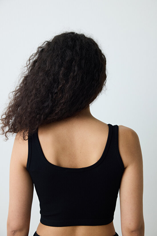 Siyah Dikişsiz Kare Yaka Kısa Crop Seamless Atlet - 6