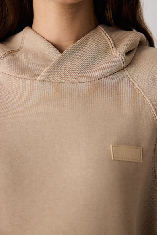 Bej Kapitone Detay Marita Sweatshirt - Saude Koleksiyonu  Bej Kapitone Detay Marita Sweatshirt - Saude Koleksiyonu  - 3