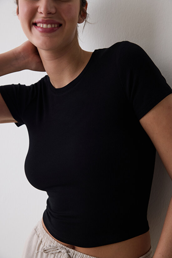 Crew Neck Basic Black Tshirt - 3