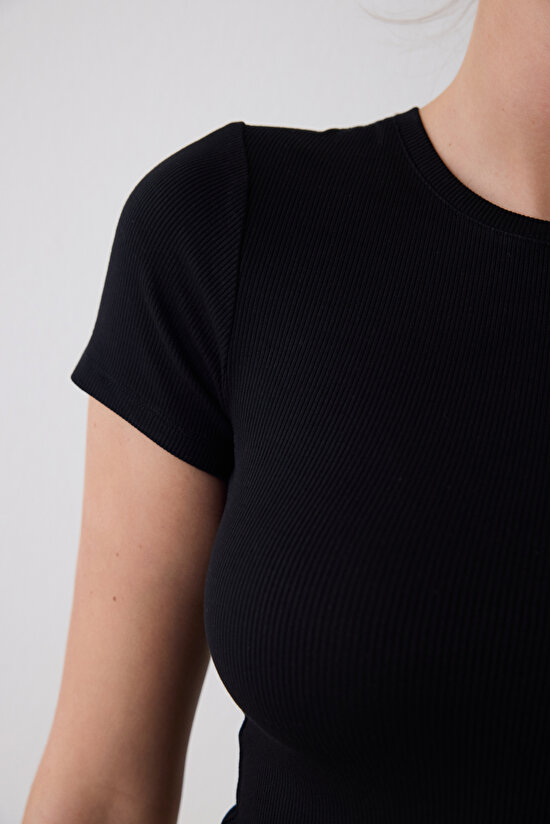 Crew Neck Basic Black Tshirt - 4