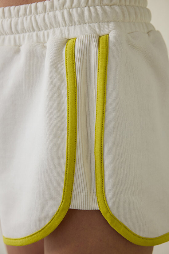 Light Beige Antalya Çiğdemi Oversize Normal Waist Tie Detail Shorts - Inspired by Flora - 3