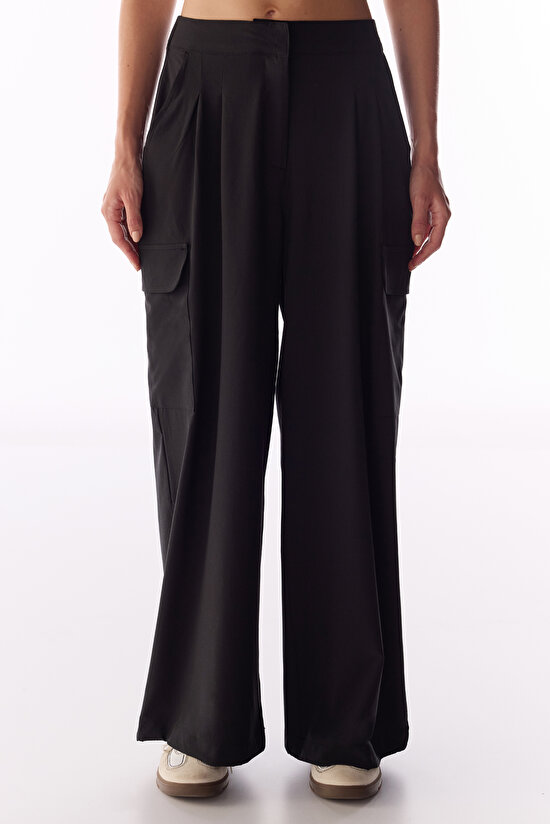 Black Pleated Cargo Trousers - 3