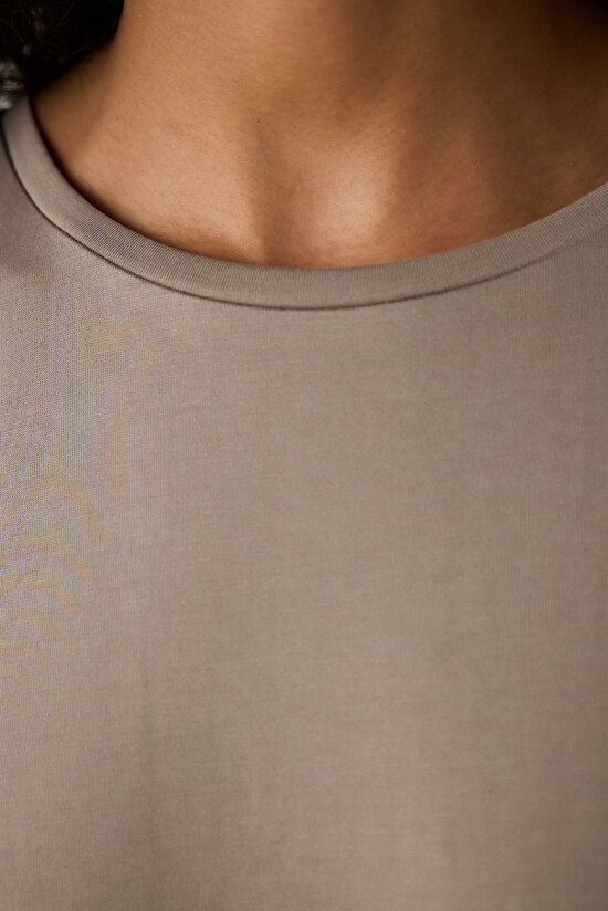 Crew Neck Active Tshirt - 3