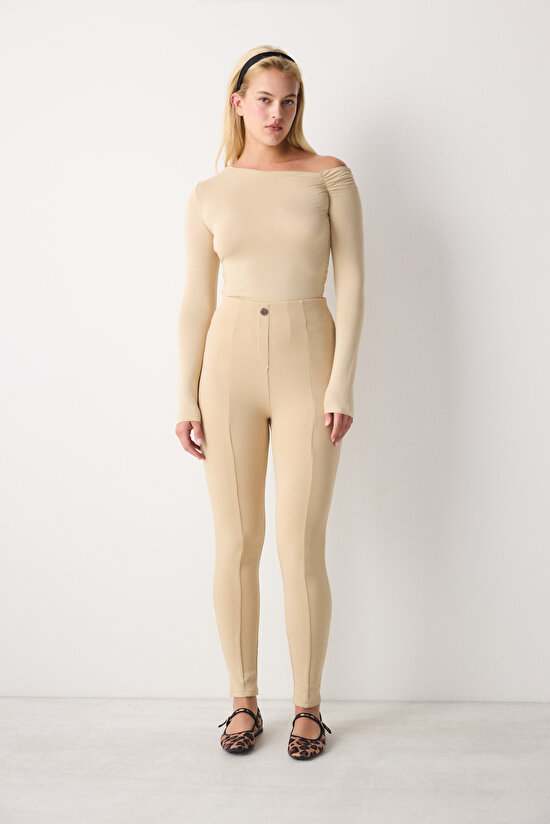 Bej Kayık Yaka Uzun Kollu Üst - 4