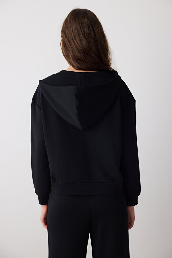 Siyah Yaka Detaylı Monaco Sweatshirt - Saude Koleksiyonu  - 5