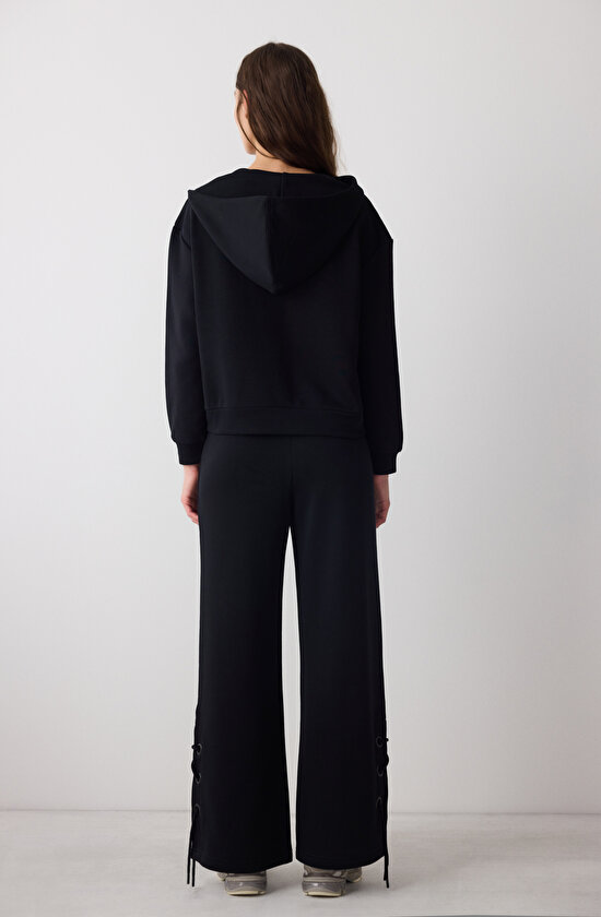 Siyah Yaka Detaylı Monaco Sweatshirt - Saude Koleksiyonu  - 6