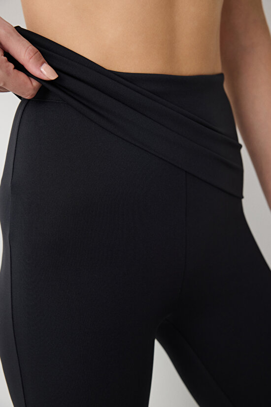 Siyah Katlanabilir Bel İspanyol Paça Pantolon - 4