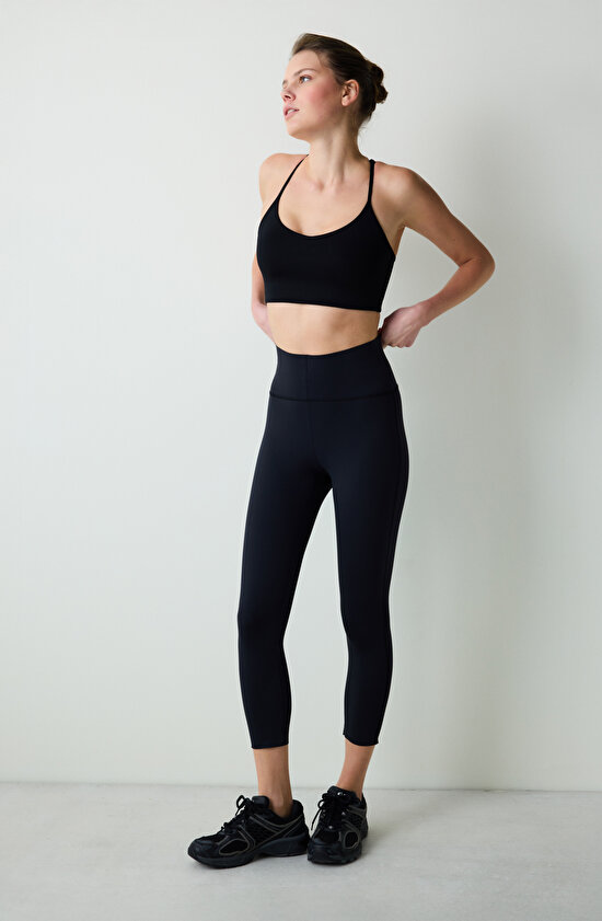 Siyah Hafif Destek Arka Detaylı Spor Sütyeni - 5