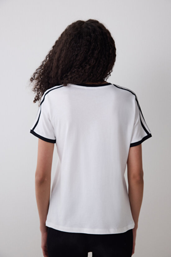 Retro Contrast Kırık Beyaz Tişört - 6