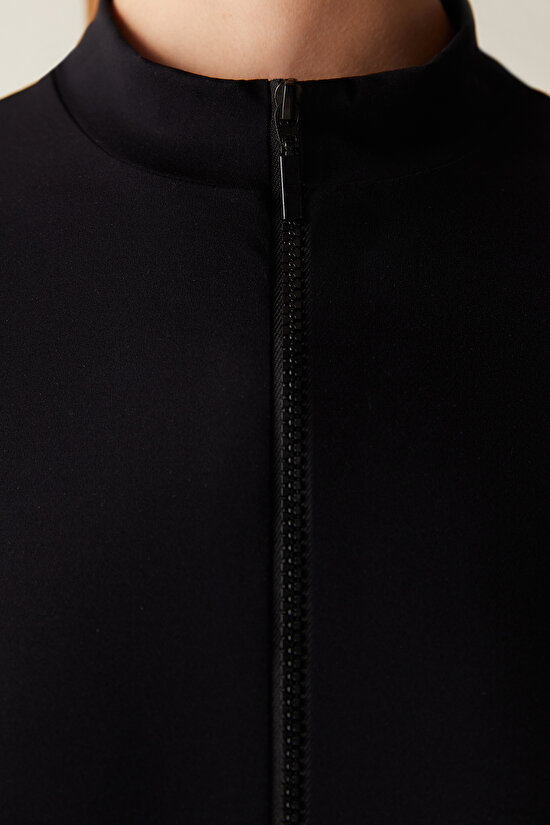 Black Long Sleeves Straight Neck Zipper Rodos Crop Top-Saude Collection - 4