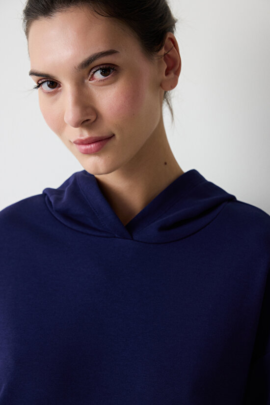 Koyu Indigo Bol Kesim Kapüşonlu Hoodie  - 5
