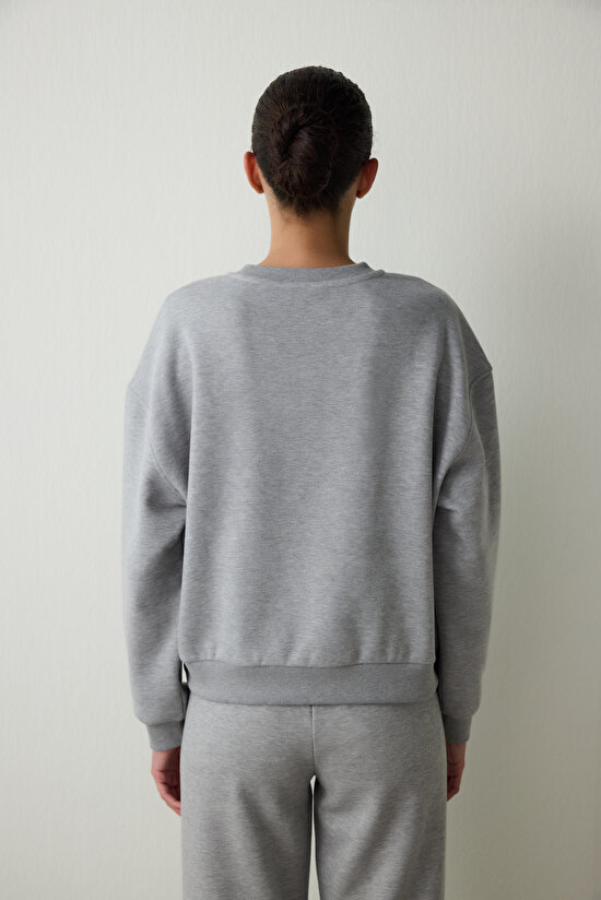 Grey Melange Curvy Side Crew Neck Oversize Short Sweatshirt - 4