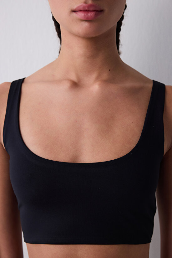 Sporty Cut Out Siyah Üst - 5