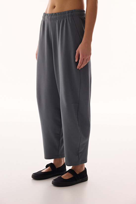 Gray Balloon Shaping Sweatpants - 1