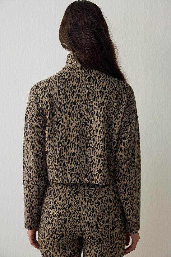 Comfy Crew Neck Oversize Long Sleeve Top - 9