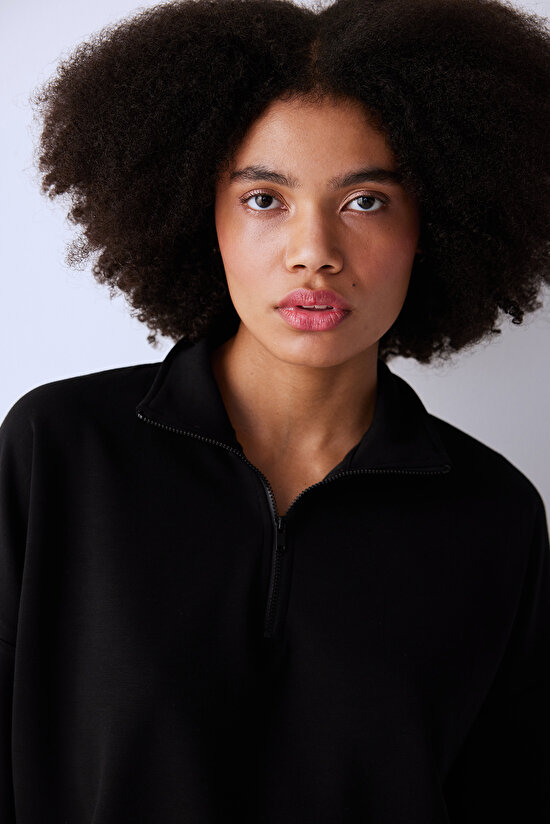 Silky Feel Black Crop Sweatshirt - 3