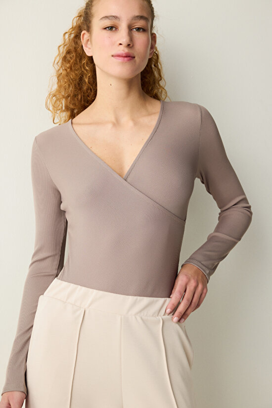 Antrasit Yaka Detay Uzun Kollu Bodysuit - 4